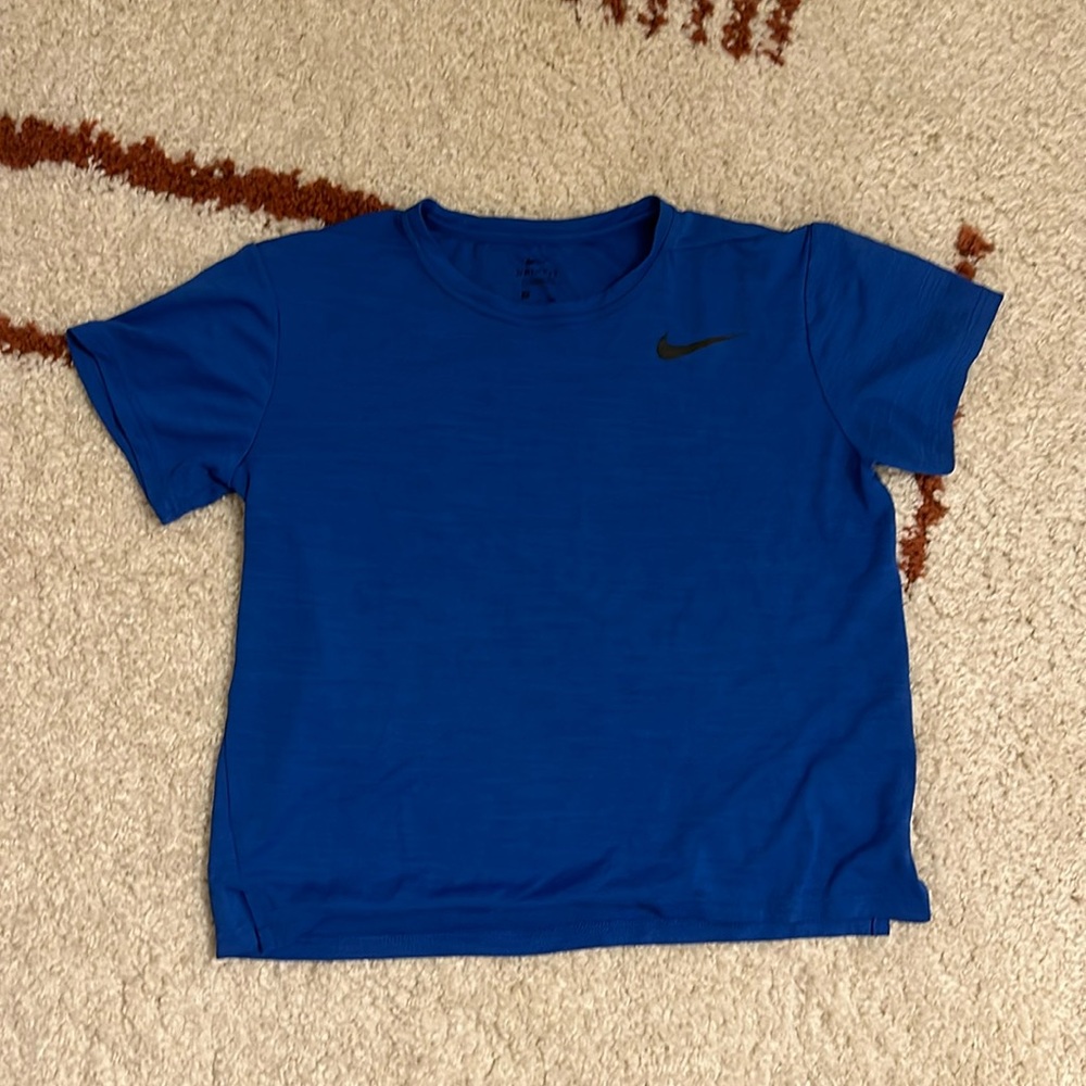 Boy’s Nike blue tee
